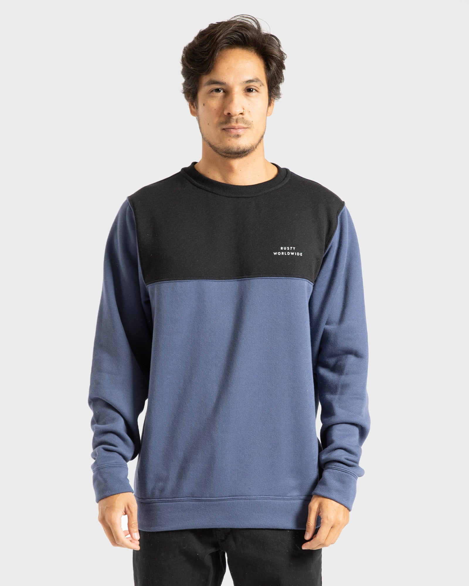 Moletom Rusty Wide Cut Azul e Preto – RustyBrasil