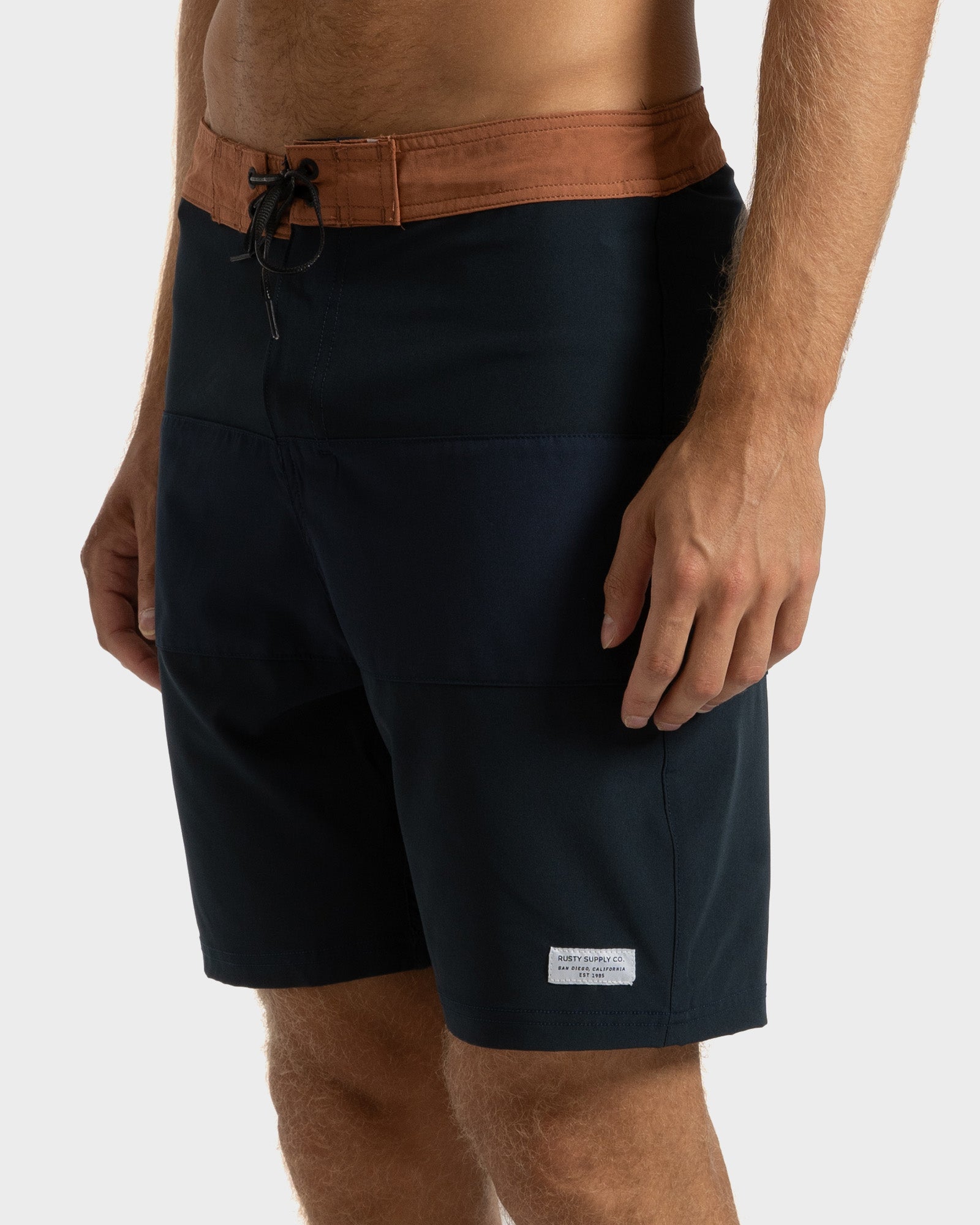 Boardshort Rusty 20'' Sunfall Marinho – RustyBrasil