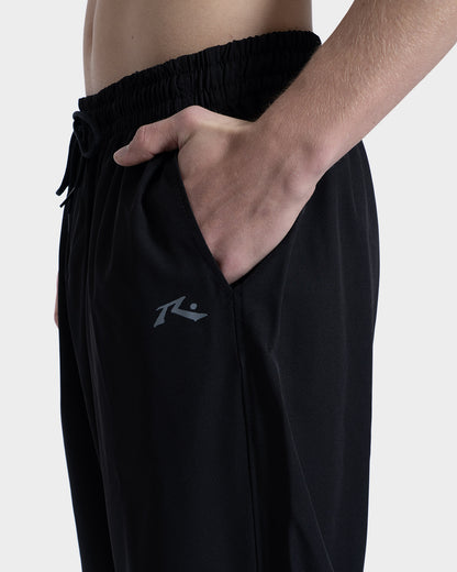 Calça Rusty Especial Drive Preta em Moletom com Ajuste em Elástico