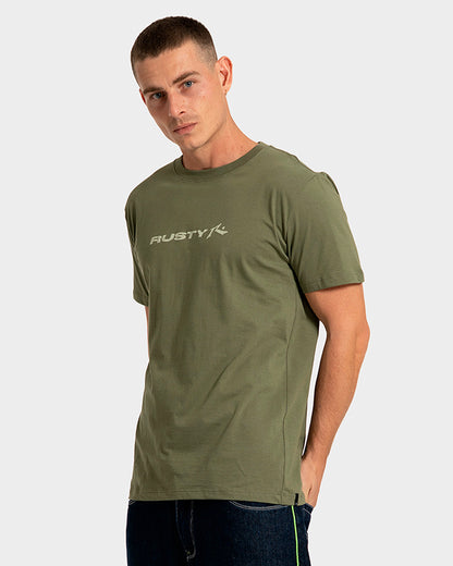Camiseta Manga Curta Rusty Stick Verde Folha