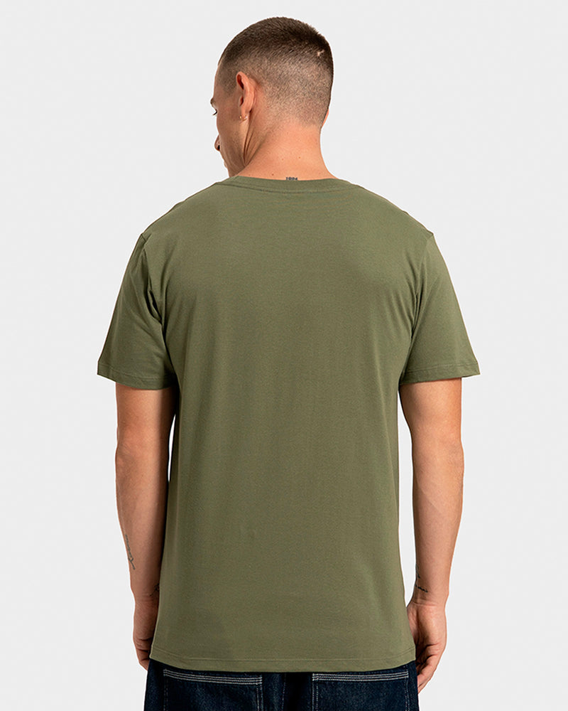 Camiseta Manga Curta Rusty Stick Verde Folha