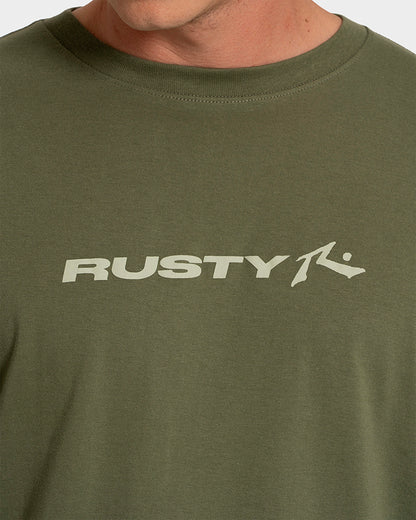 Camiseta Manga Curta Rusty Stick Verde Folha