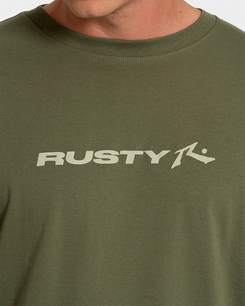 Camiseta Manga Curta Rusty Stick Verde Folha