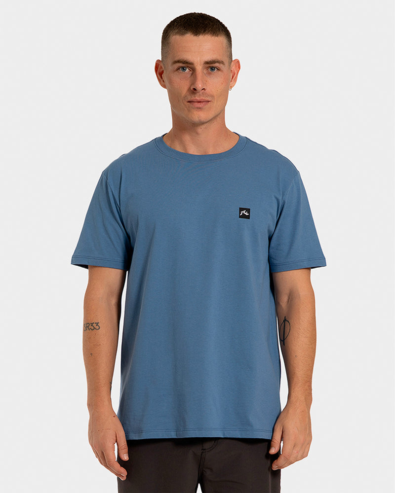 Camiseta Rusty Essential Manga Curta Azul