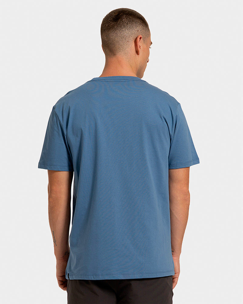 Camiseta Rusty Essential Manga Curta Azul