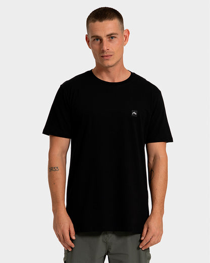 Camiseta Rusty Essential Manga Curta Preta