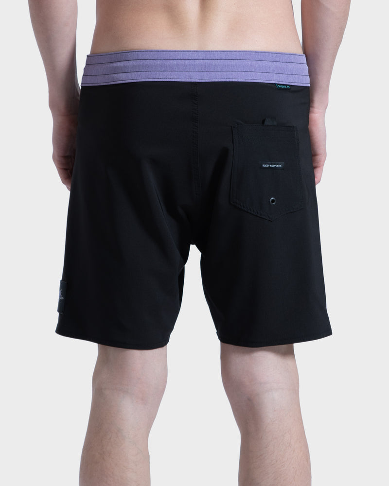 Boardshort Rusty Gothic 18" Preto