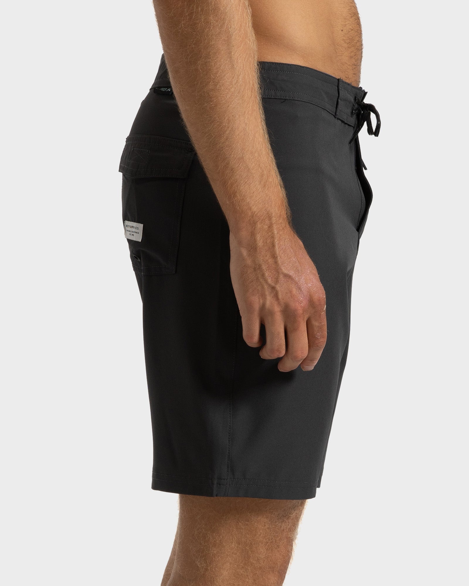 Boardshort Rusty 20'' Essential Preto – RustyBrasil