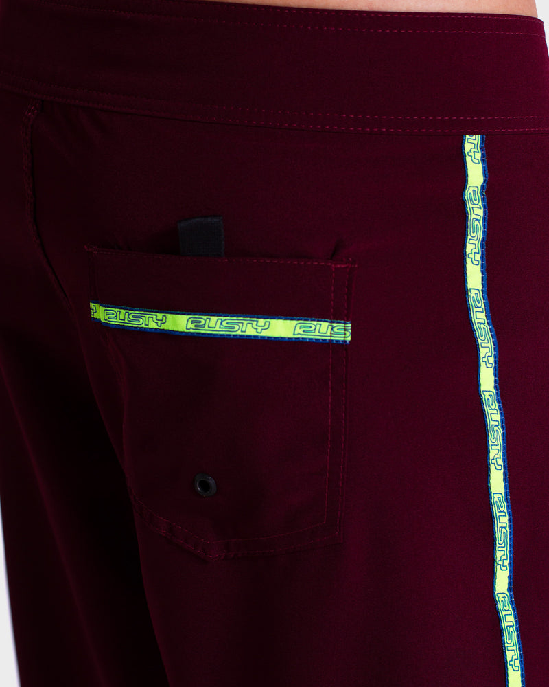 Boardshort Rusty 18'' Neon Bordô