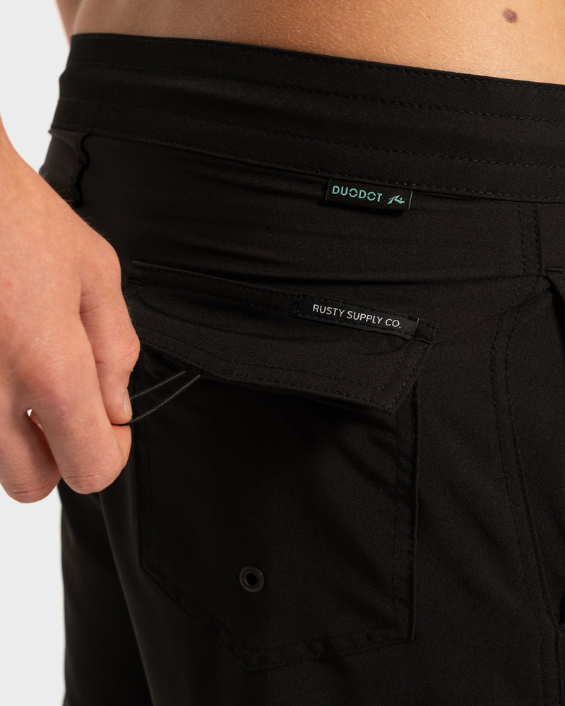 Bermuda Híbrida Rusty Duo Dot Preto