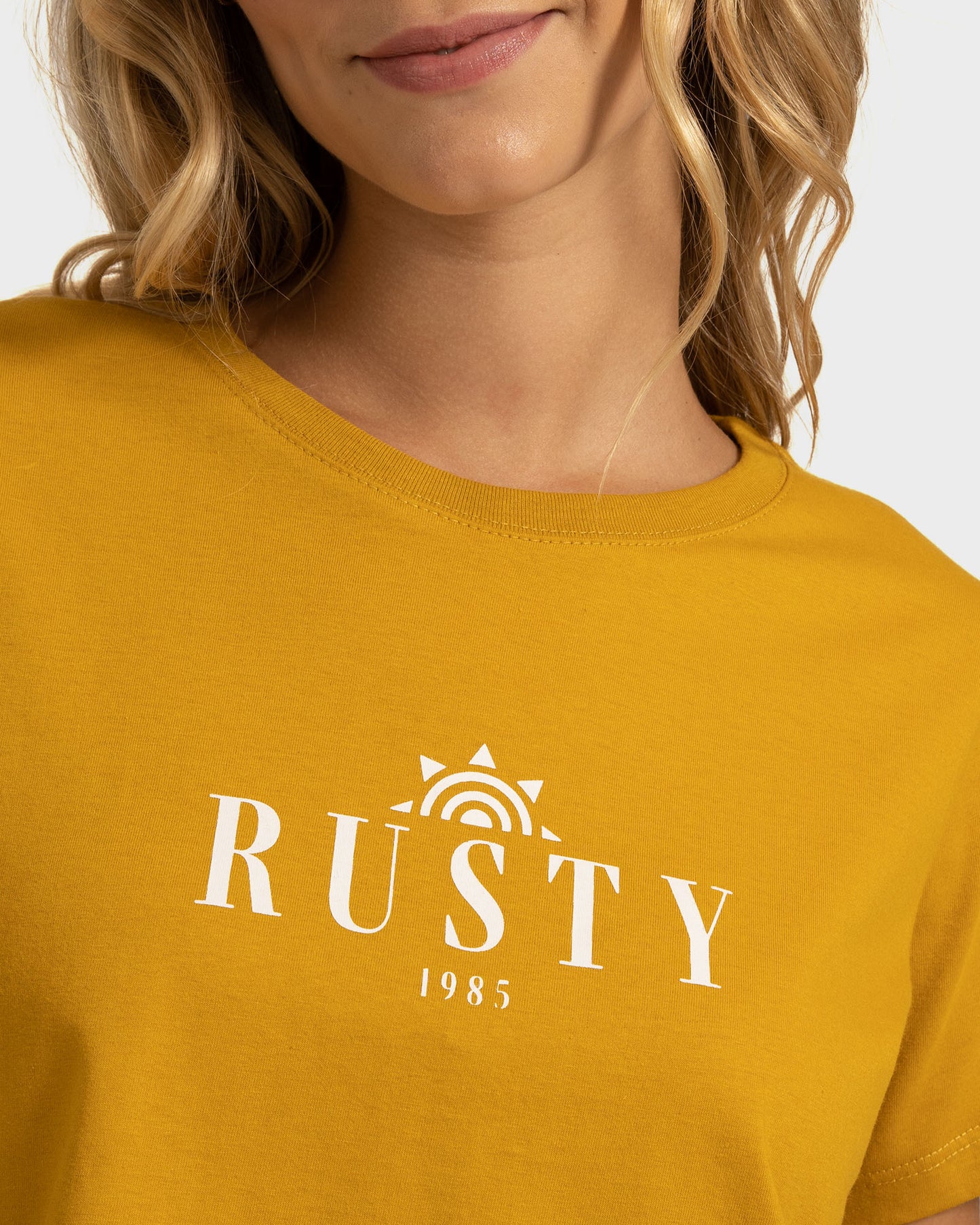 Camiseta Rusty Solar Amarela