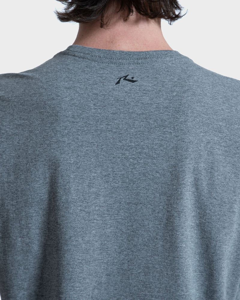 Camiseta Rusty Short Cut Grafite