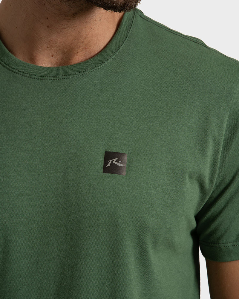 Camiseta Rusty Essential Verde Folha