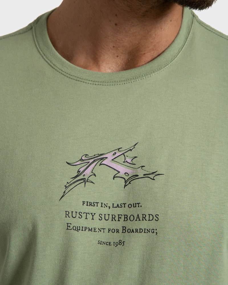Camiseta Rusty Gothic Verde Menta