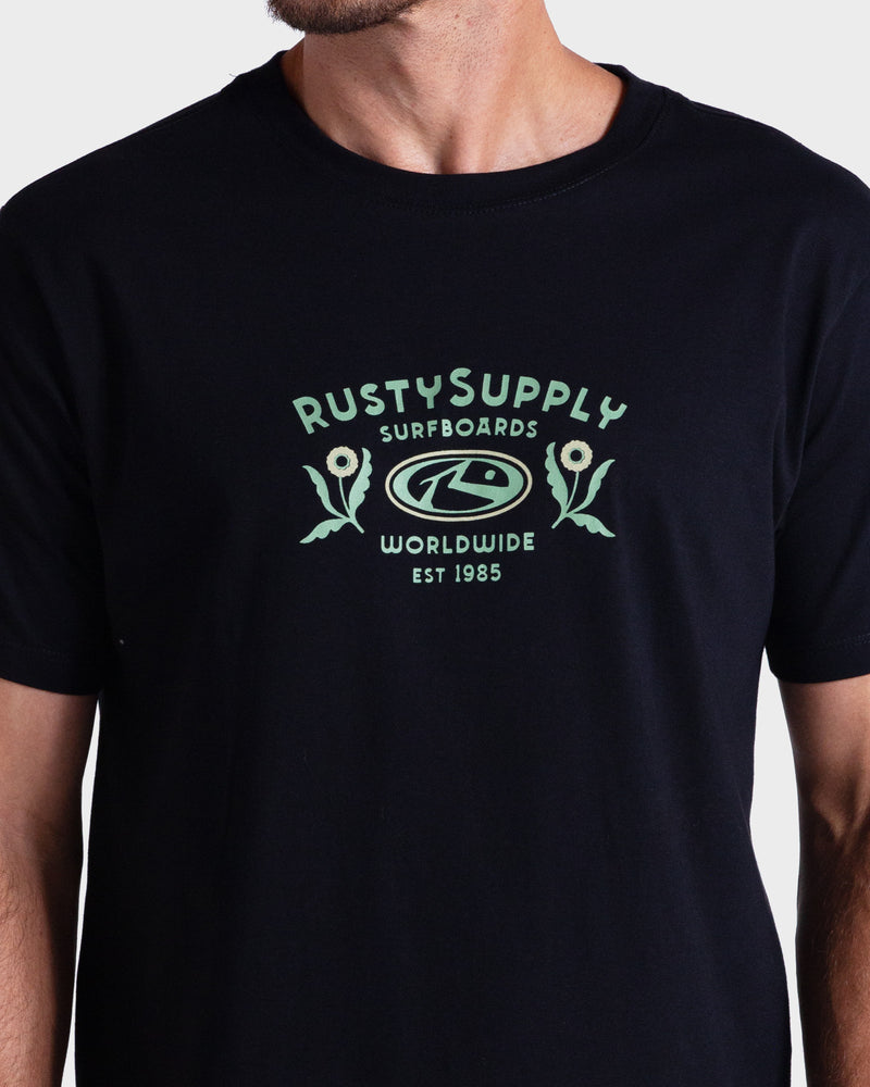 Camiseta Rusty Curlicue Preto