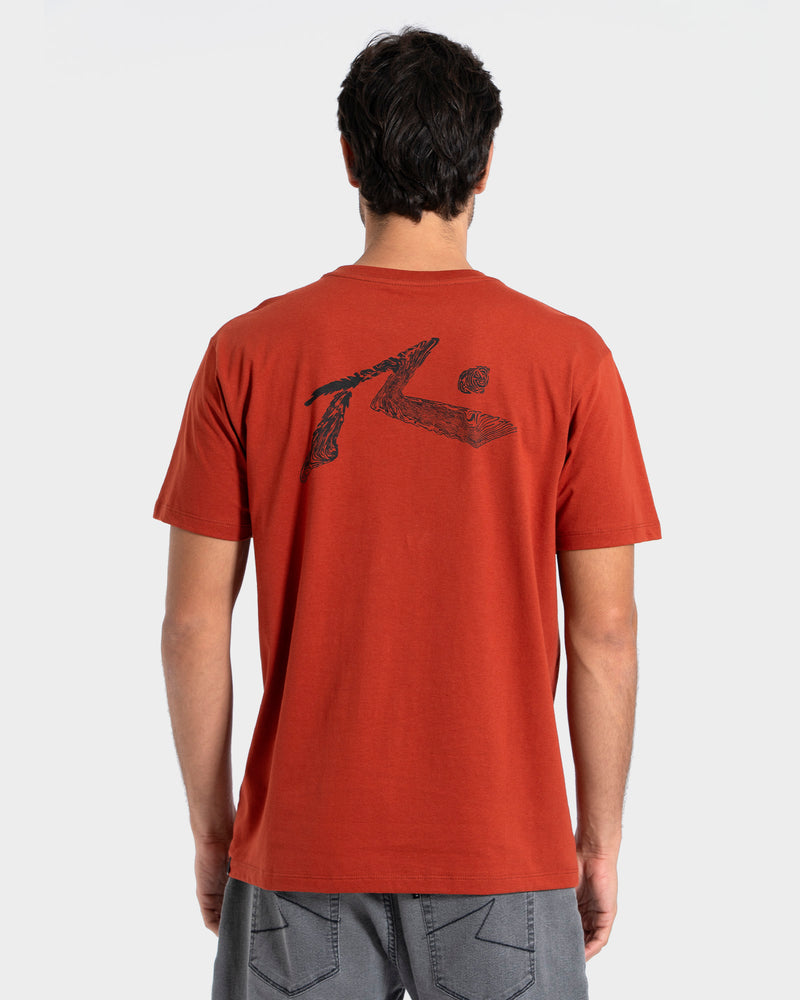 Camiseta Manga Curta Vermelha Rusty Seaweed