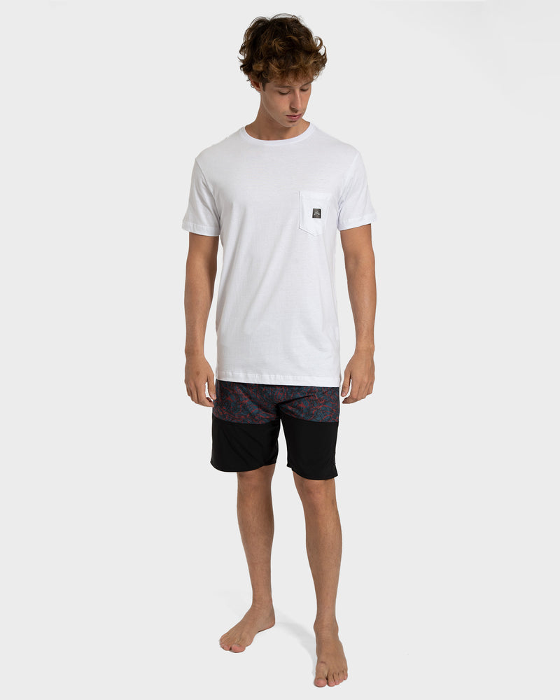Camiseta Especial Essential Rusty Branca