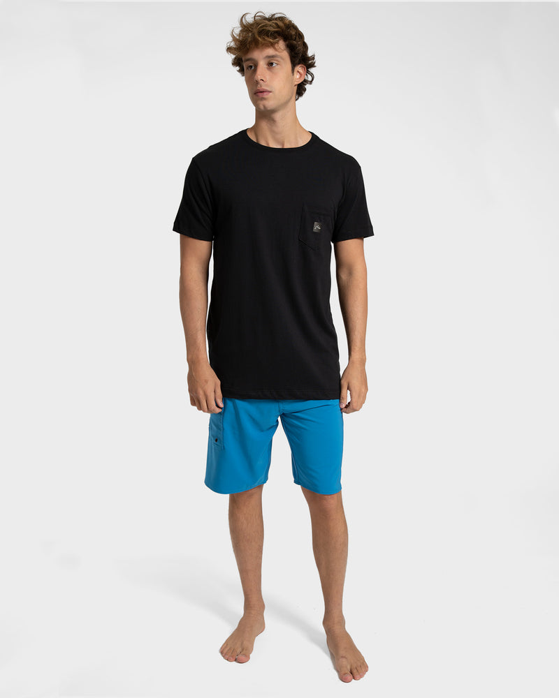 Camiseta Especial Essential Rusty Preta