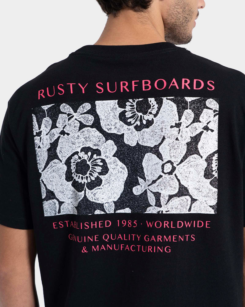 Camiseta Especial Manga Curta Preta Rusty Lace