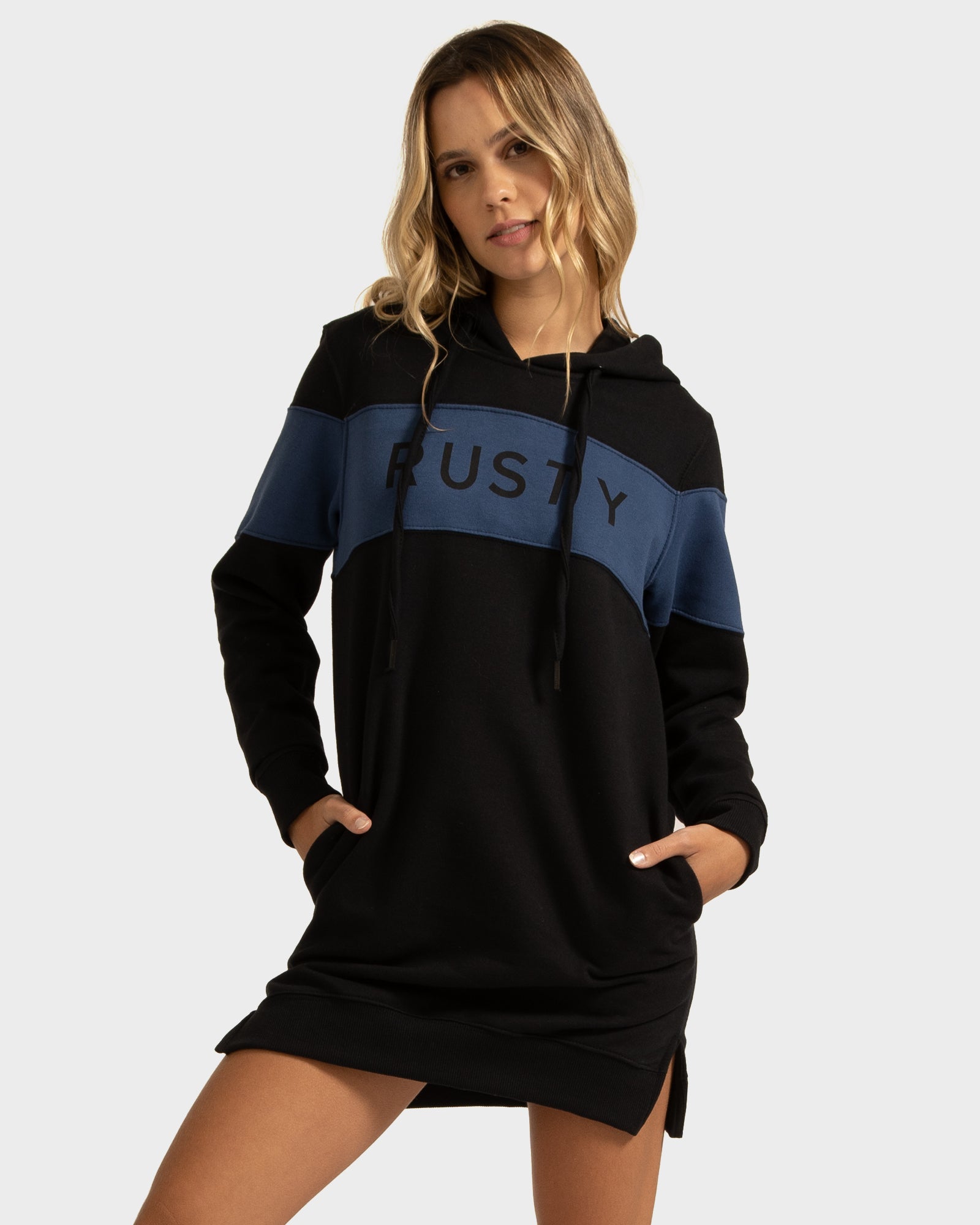 Rusty Rusta Modelo Vestido Rusty Clip Preto – RustyBrasil