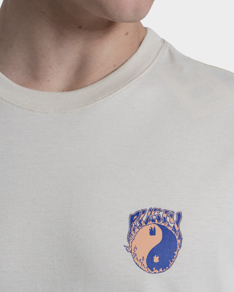 Camiseta Manga Curta Rusty Stickers Bege