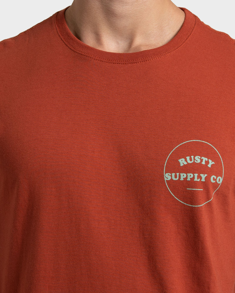 Camiseta Rusty Supply Vermelho