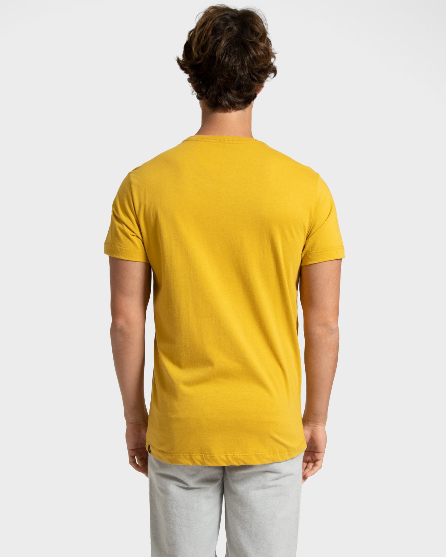 Camiseta Rusty Cobweb Amarelo